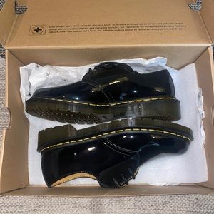 Brand new Dr. Marten 1461 black patent leather oxford women's size 7
